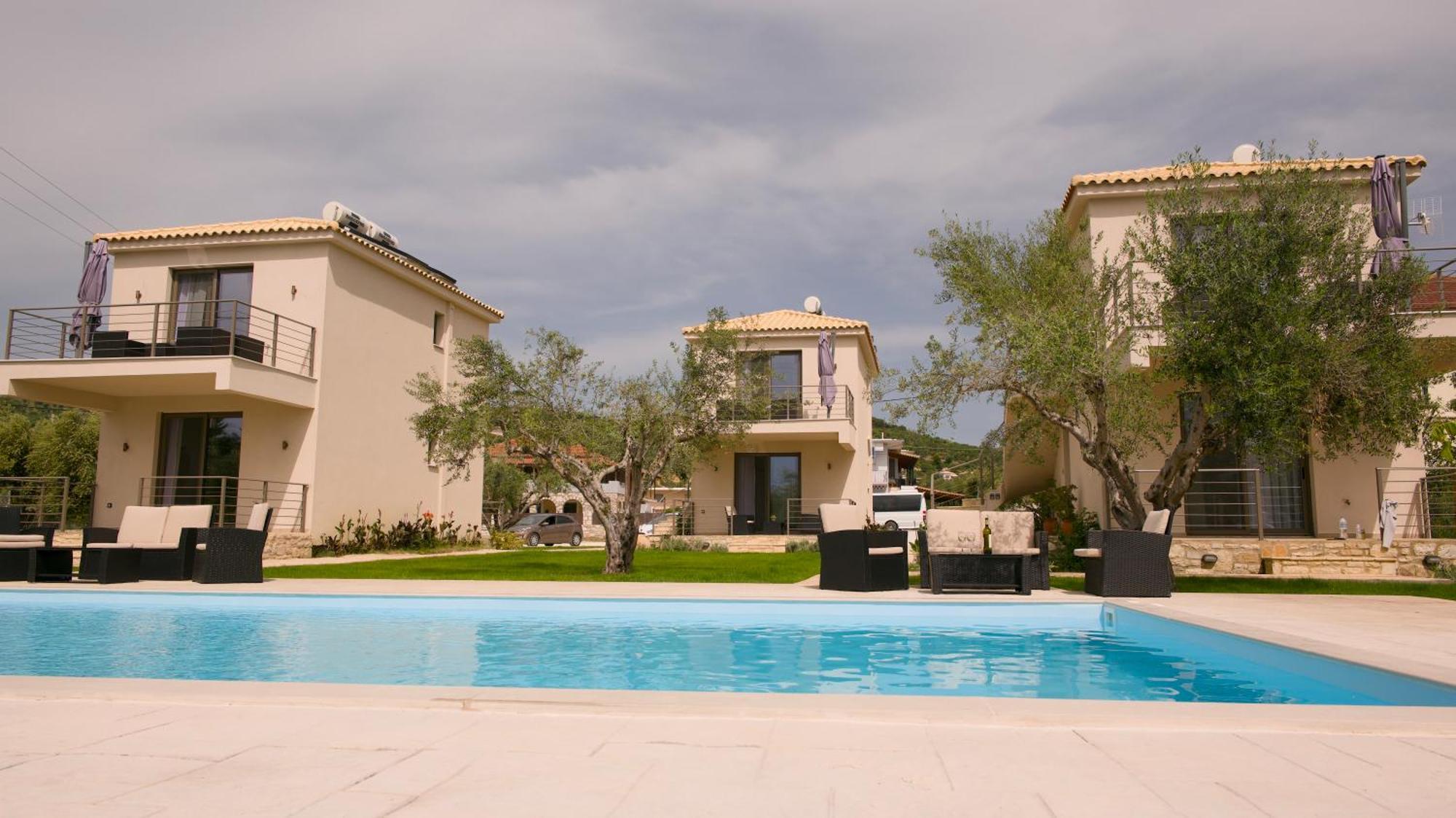 Three Charites Resort Gialova Exterior photo